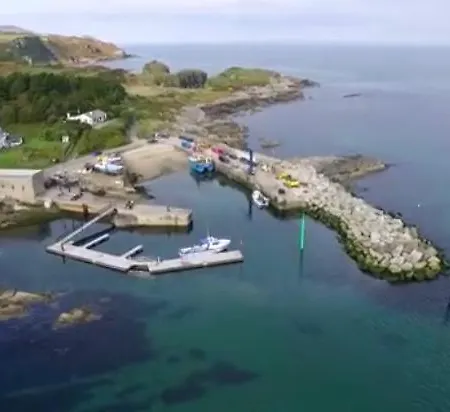 Teach Cara - 5 Bedroom - * Culdaff