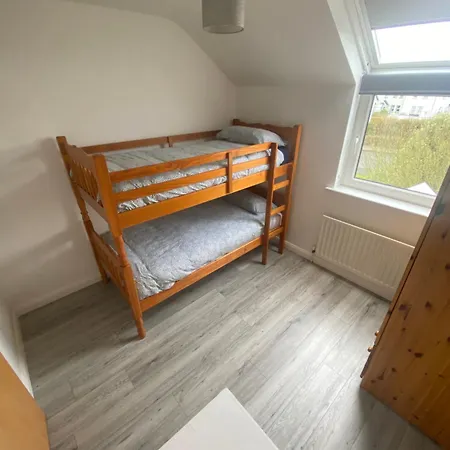 Teach Cara - 5 Bedroom - * Culdaff