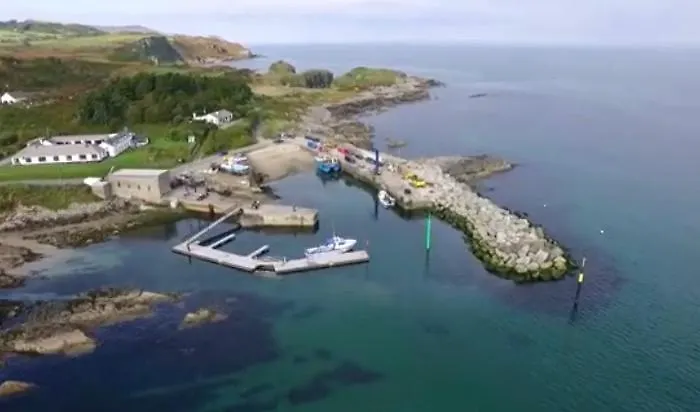 Teach Cara - 5 Bedroom - * Culdaff