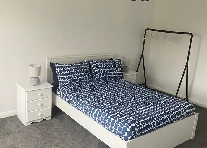 Teach Cara - 5 Bedroom -